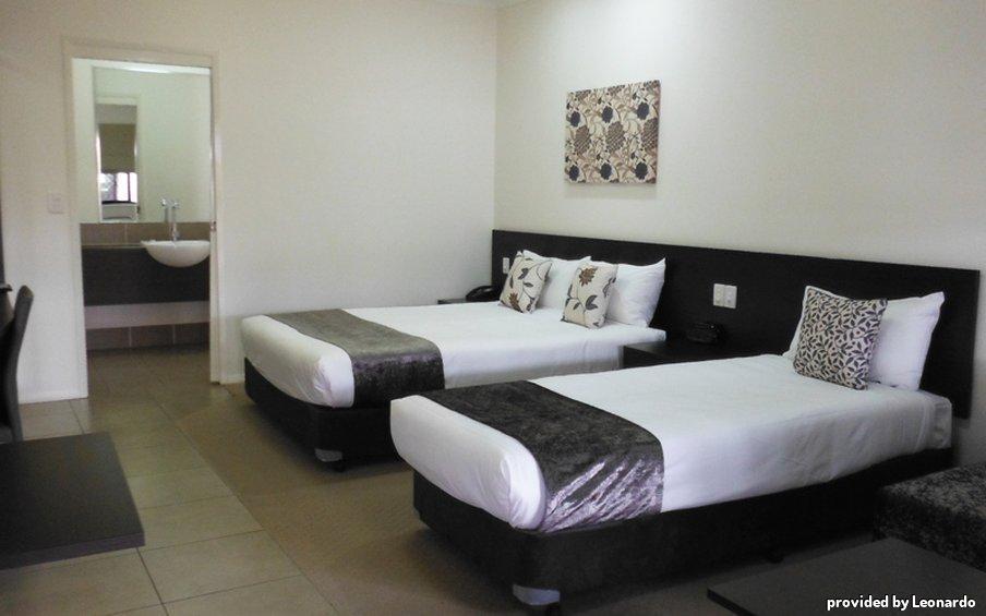 Injune Motor Inn Ngoại thất bức ảnh