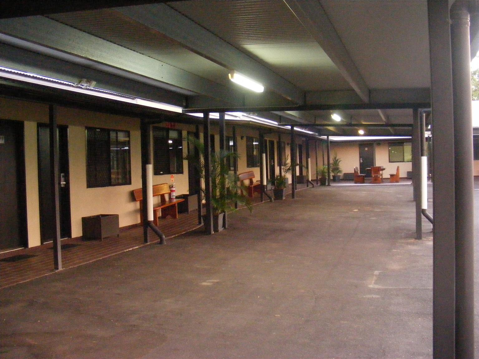 Injune Motor Inn Ngoại thất bức ảnh