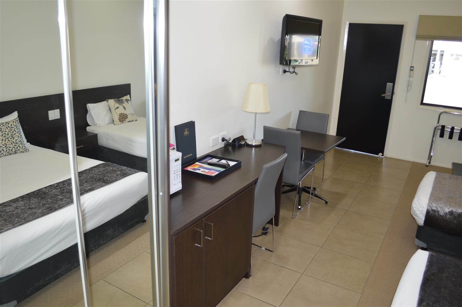 Injune Motor Inn Ngoại thất bức ảnh
